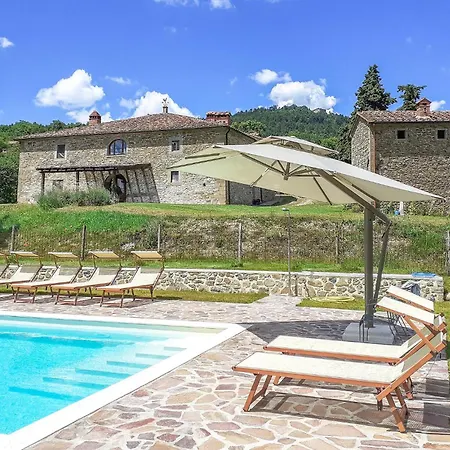Holiday home Cozy In With House A Panoramic View Anghiari